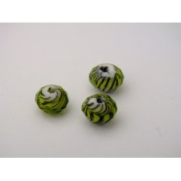 Korálky brúsené 8 mm zelené 2 ks