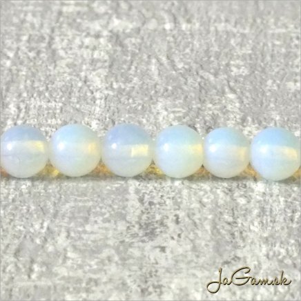 Minerál Opalit 6mm, šnúra cca 62ks (m104)