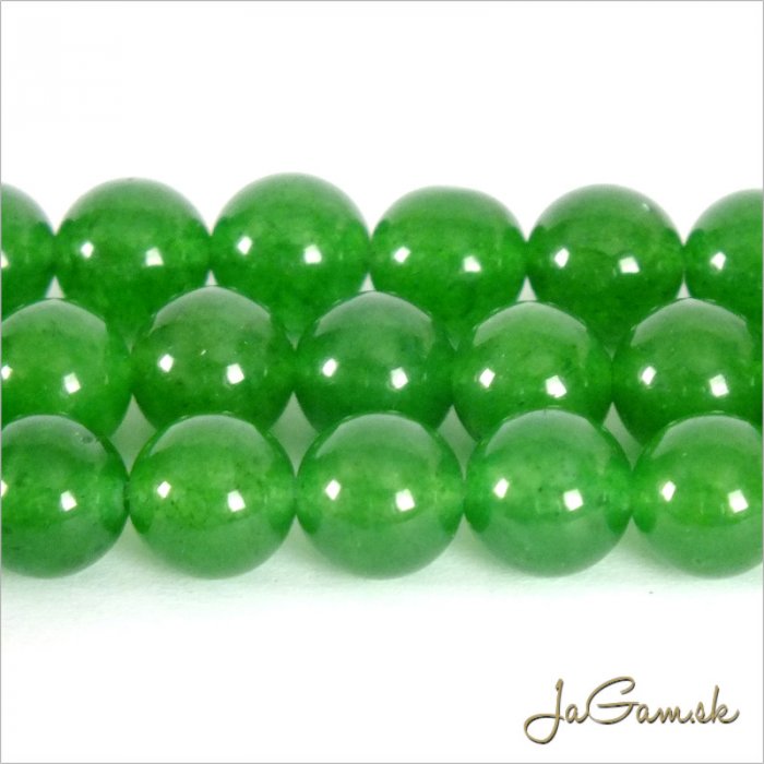 Minerál Nefrit 8mm, šnúra cca48ks (m146)