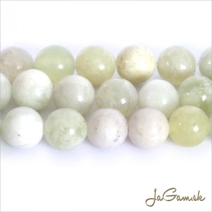 Minerál Nefrit 8mm, šnúra cca50ks (m149)