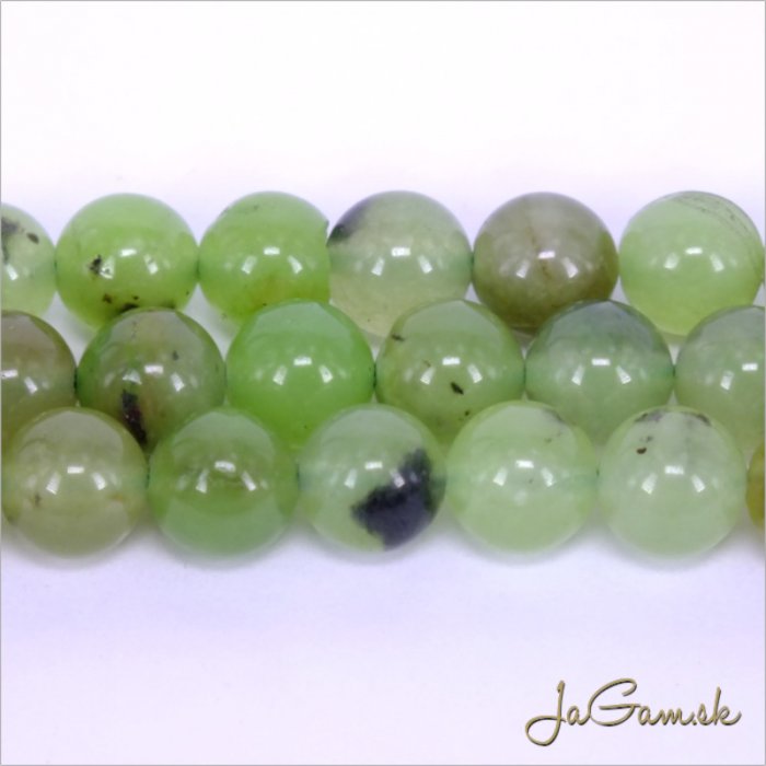 Minerál Prehnit 8mm, šnúra cca47ks (m185)