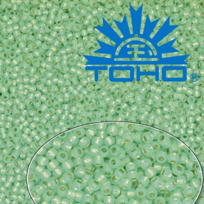 Toho Rokajl 8/0 Silver-Lined Milky Lt Peridot č.2118 25g